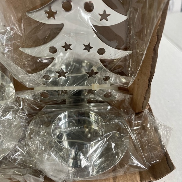 Clair De Lune Christmas Tea light Holders - Picture 3 of 5